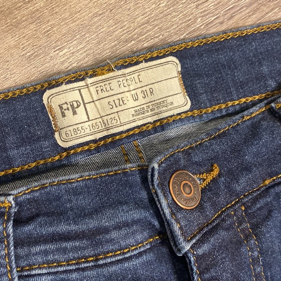 EUC FREE PEOPLE Skinny Jeans 31 Waist - Picture 3 of 6